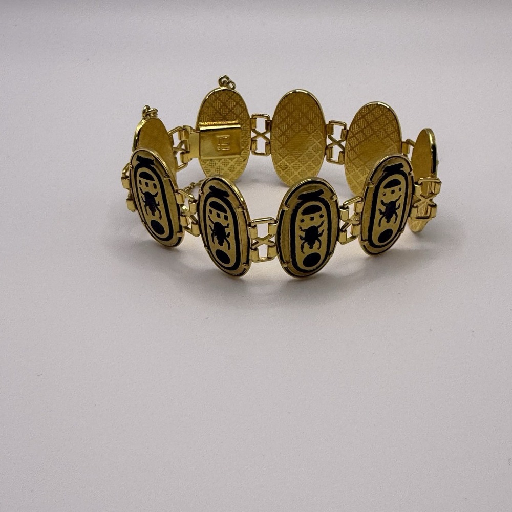 IA Signed Panel Bracelet Egyptian Revival Scarab Beetle Black Gold Tone Safety - Picture 2 of 8